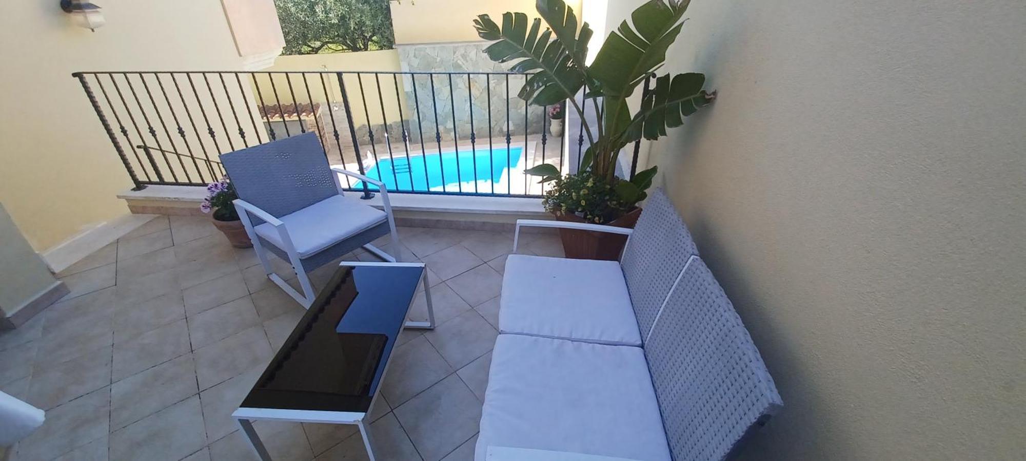 Exclusive Use Swimming Pool Available From June To September 칼리아리 외부 사진